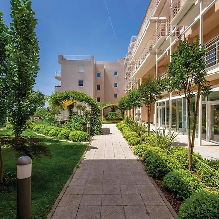 Apartment 1 Bedroom In Crikvenica